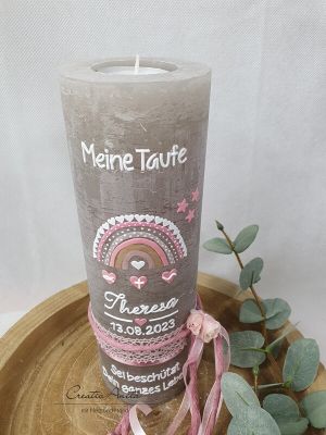 Preview: Taufkerze Rustikkerze mit Regenbogen und Herzen taupe-altrosa mit Teelichteinsatz